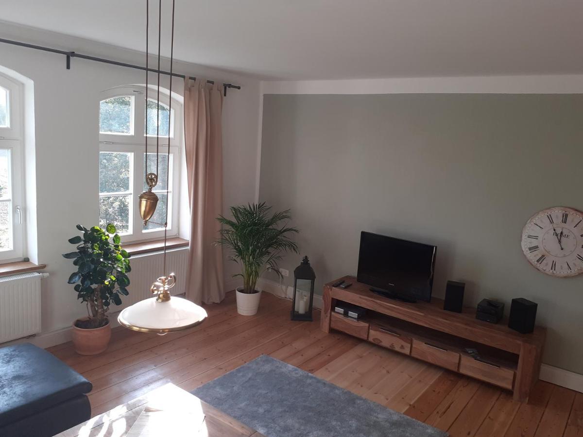 Ferienwohnung Ehemalige Revierfoersterei "Uns Luett" Kuhstorf Buitenkant foto